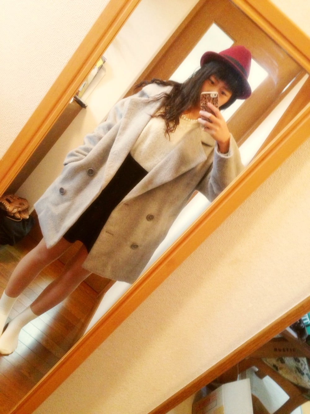 「GUのアイテム（ダッフルコート、シルバー系）」を使った、鈴木美海さん（レディース・161cm）の冬コーディネートの1枚目の写真