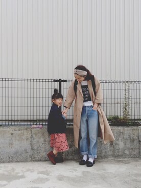 「Tシャツ×デニム」｜「アイテム（トレンチコート）」を使った、a**koさん（レディース・157cm）の春コーディネート