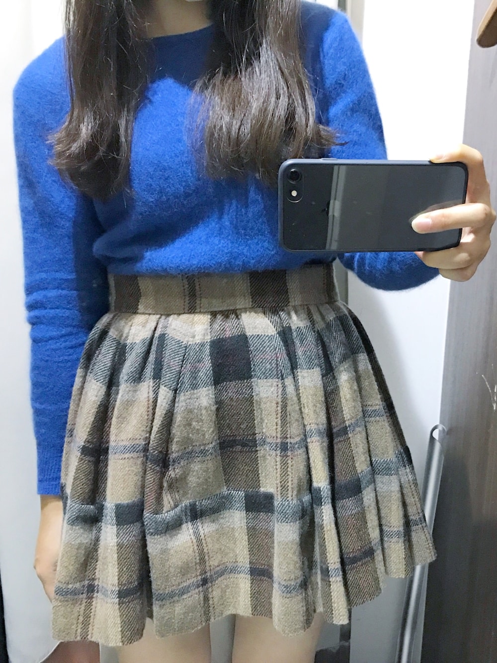 「冬コーデ、ニット、ミニスカート、チェックスカート、ウエストイン、ガーリー、カジュアル、秋のコーデ、ootd、outfit」｜「OPENING CEREMONYのアイテム（スカート、その他）」を使った、_さん（レディース・60cm）の秋コーディネートの1枚目の写真
