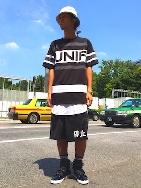 「UNIF（ユニフ）のアイテム（Tシャツ/カットソー）」を使った、WARPさん（メンズ・175cm）の夏コーディネート