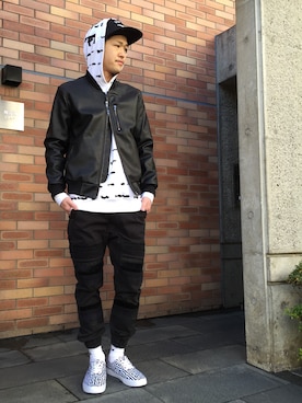 「UNIF（ユニフ）のアイテム（パンツ）」を使った、WARPさん（メンズ・174cm）の冬コーディネート