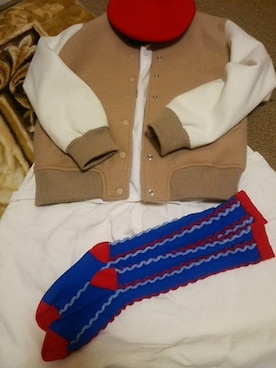 「アイテム（スタジャン、ブラウン系）」を使った、なこさん（レディース・164cm）の冬コーディネート