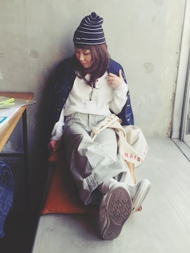 「コンバンース」｜「アイテム（ジャケット/アウター）」を使った、hzk!さん（レディース・152cm）の春コーディネート
