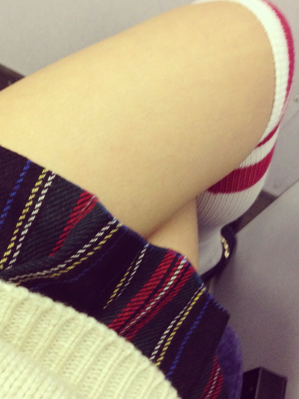 「schoolgirl、school」｜「UNITED COLORS OF BENETTON.のチェックスカート（スカート、ブラック系）」を使った、のんぴ。さん（レディース・148cm）の冬コーディネートの1枚目の写真