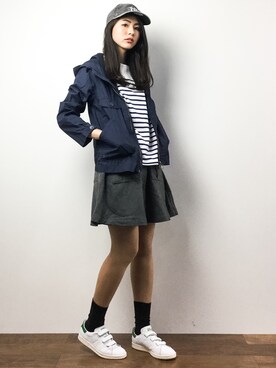 「アイテム（マウンテンパーカー、ブルー系）」を使った、yuさん（レディース・167cm）の春コーディネート