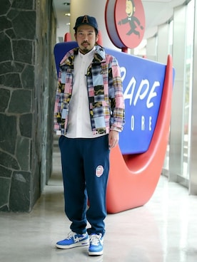 「A BATHING APE（アベイシングエイプ）のアイテム（ブルゾン）」を使った、西村 貴大さん（メンズ・173cm）の春コーディネート