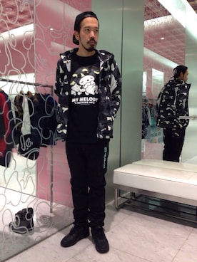 「カモフラパンツ」｜「アイテム（ブルゾン）」を使った、西村 貴大さん（メンズ・173cm）の冬コーディネート