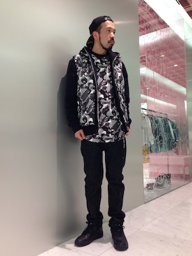希少品★A BATHING APE ダウンベスト パープル カモ A BATHING APE®】MIX CAMO CRAZY SHARK FULL ZIP HOODIEが4月13