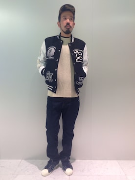「Bape」｜「アイテム（スタジャン）」を使った、西村 貴大さん（メンズ・174cm）の秋コーディネート