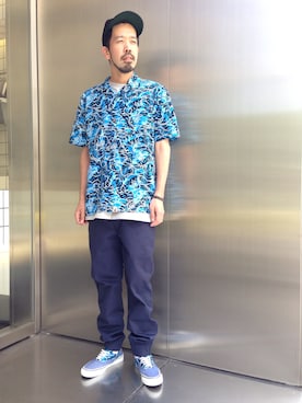 「アロハシャツ」｜西村 貴大さん（メンズ・174cm）の春コーディネート