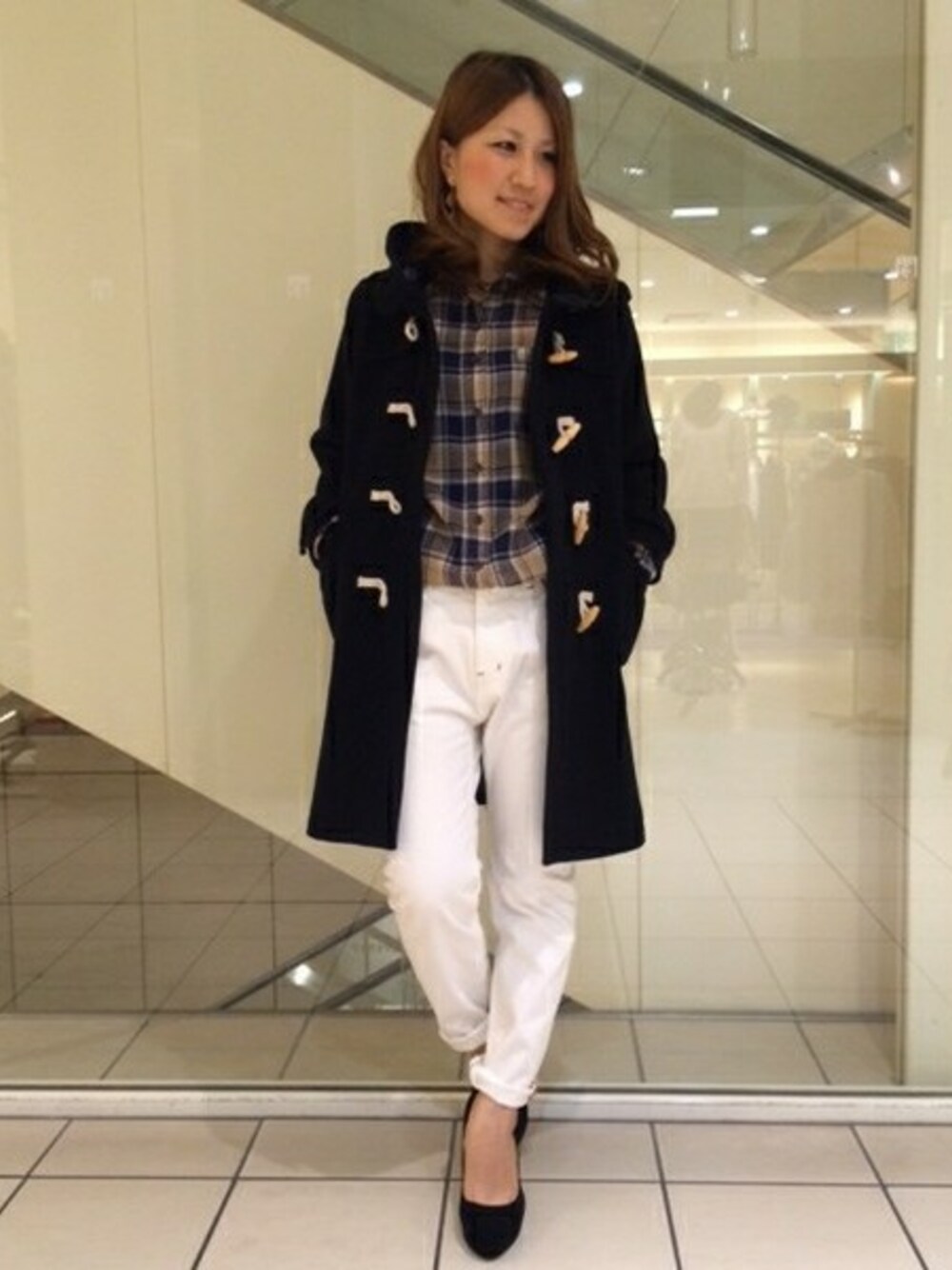 「Rouge vifのロングダッフルコート（ダッフルコート、ブラック系）」を使った、ise-sanさん（レディース・153cm）の秋コーディネートの1枚目の写真