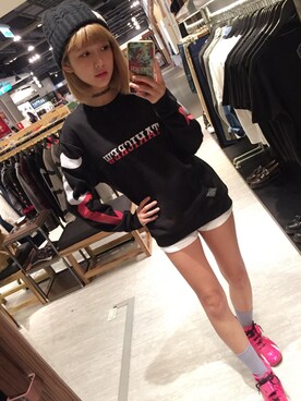 「TAKI（タキ）のアイテム」を使った、Rita黃瑄さん（レディース・165cm）の秋コーディネート