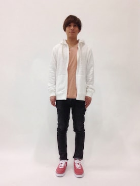 「CHAPTER WORLD PREMIUM（チャプターワールドプレミアム）のアイテム（シューズ）」を使った、Tomoさん（メンズ・167cm）の春コーディネート