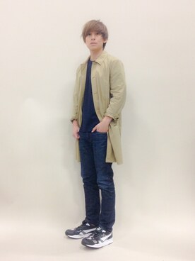 「STUDIOUS（ステュディオス）のアイテム（ステンカラーコート）」を使った、Tomoさん（メンズ・167cm）の春コーディネート