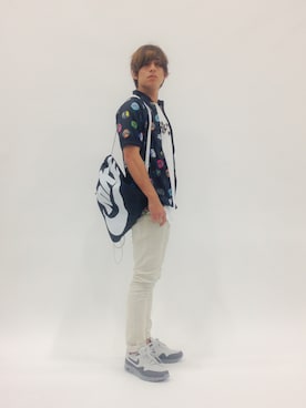 「SHIPS JET BLUE（シップスジェットブルー）のアイテム（ショルダーバッグ）」を使った、Tomoさん（メンズ・167cm）の春コーディネート