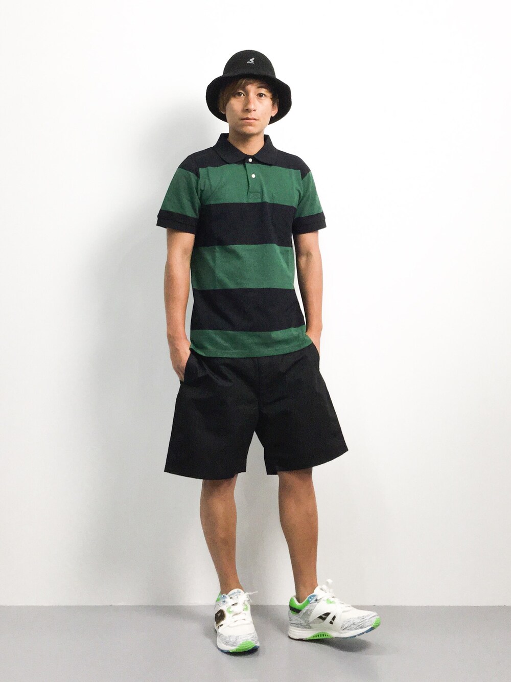 「スニーカー、夏、reebok、KANGOL、ZOZO夏セール2015」｜「SHIPS GENERAL SUPPLYのSHIPS GENERAL SUPPLY(シップスジェネラルサプライ): カリフォルニアコットン/ボーダーポロシャツ（ポロシャツ、ブラック系）」を使った、Tomoさん（メンズ・167cm）の夏コーディネートの1枚目の写真