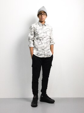 「shirts．（シャツ）のアイテム」を使った、Tomoさん（メンズ・167cm）の夏コーディネート