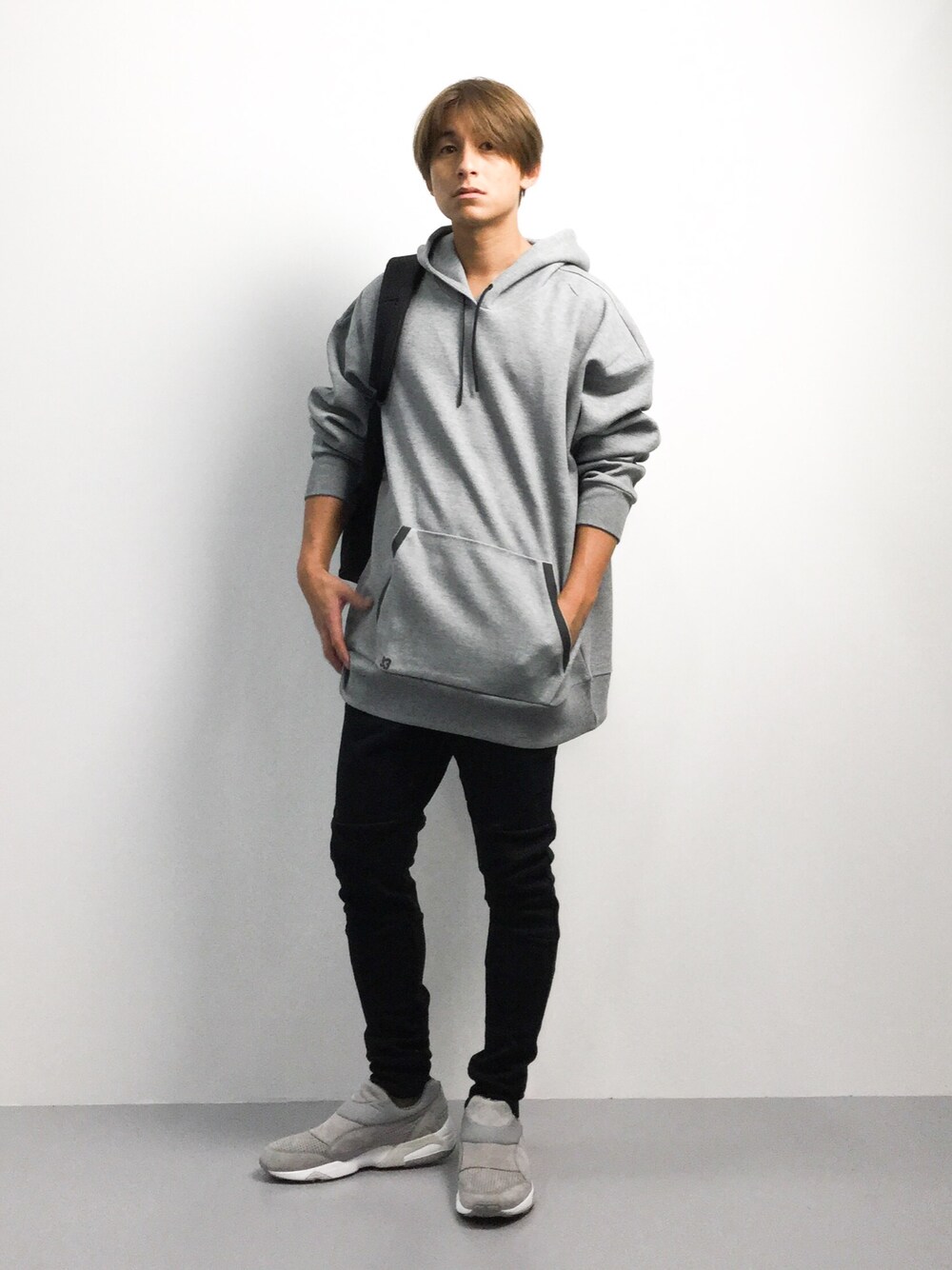 「カジュアル、ストリート、オーバーサイズ、PUMA、stampd'LA、秋、STAMPD」｜「STAMPDのPUMA×STAMPD OVER HOOD†（パーカー、その他）」を使った、Tomoさん（メンズ・167cm）の秋コーディネートの1枚目の写真