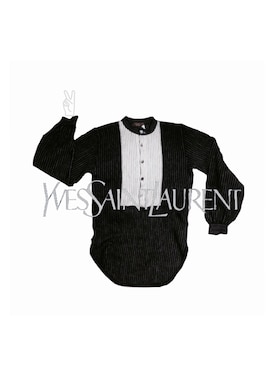 「カシミヤ」｜アートリサーチャーさくらこさん（レディース・161cm）の冬コーディネート