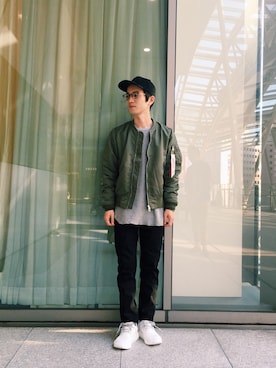「URBAN RESEARCH（アーバンリサーチ）のアイテム（MA-1）」を使った、OHBUCHI TAKUYAさん（メンズ・170cm）の夏コーディネート