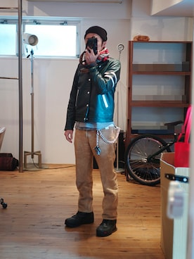 「WHIZLIMITED（ウィズリミテッド）のアイテム（その他アウター）」を使った、下野宏明さん（メンズ・179cm）の秋コーディネート