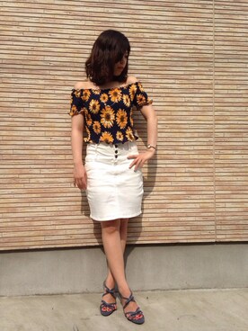 「アイテム（スカート、ホワイト系）」を使った、大類美佑さん（レディース・153cm）の夏コーディネート
