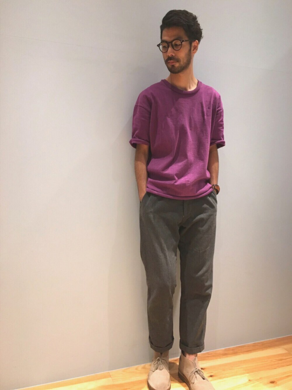 「シンプルコーデ、大人カジュアル、横浜、kolor、mando」｜「kolorのアイテム（Tシャツ/カットソー、パープル系）」を使った、Yodaさん（メンズ・175cm）の夏コーディネートの1枚目の写真