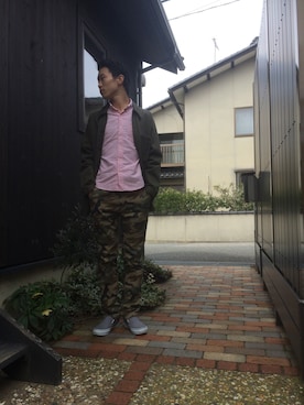 「ピンクシャツ」｜「アイテム（カバーオール）」を使った、keiichiさん（メンズ・174cm）の春コーディネート