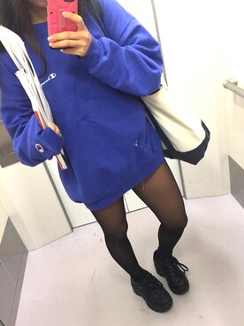 「FIG&VIPER（フィグアンドバイパー）のアイテム（スニーカー）」を使った、和葉さん（レディース・153cm）の秋コーディネート