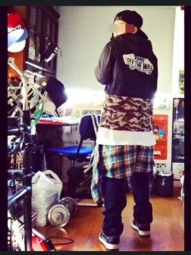 「VANS（バンズ）のアイテム（マウンテンパーカー）」を使った、Obachiさん（レディース・156cm）の秋コーディネート