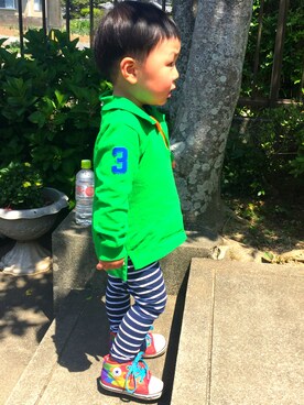 「POLO RALPH LAUREN（ポロ ラルフ ローレン）のアイテム（Tシャツ/カットソー、グリーン系）」を使った、いっちゃんさん（キッズ・90cm）の春コーディネート