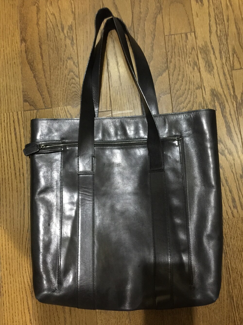 「MARNIのアイテム（トートバッグ、ブラック系）」を使った、Naginsomniaさん（メンズ・181cm）の冬コーディネートの1枚目の写真