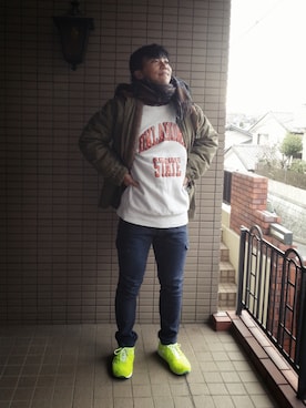 「NEWBALANCE」｜「アイテム（ミリタリージャケット）」を使った、TakaOkuyamaさん（メンズ・175cm）の冬コーディネート