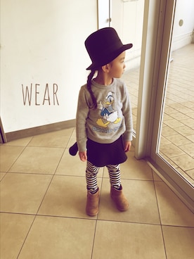 「abcd（ナシ）のアイテム（スウェット）」を使った、hinanana さん（キッズ・100cm）の秋コーディネート