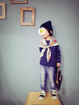 「アイテム（デニムパンツ）」を使った、フェリシモキッズさん（キッズ・100cm）の冬コーディネート