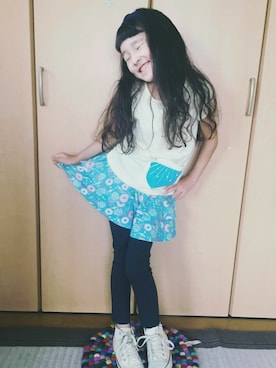 「アイテム（スカート）」を使った、フェリシモキッズさん（キッズ・110cm）の秋コーディネート