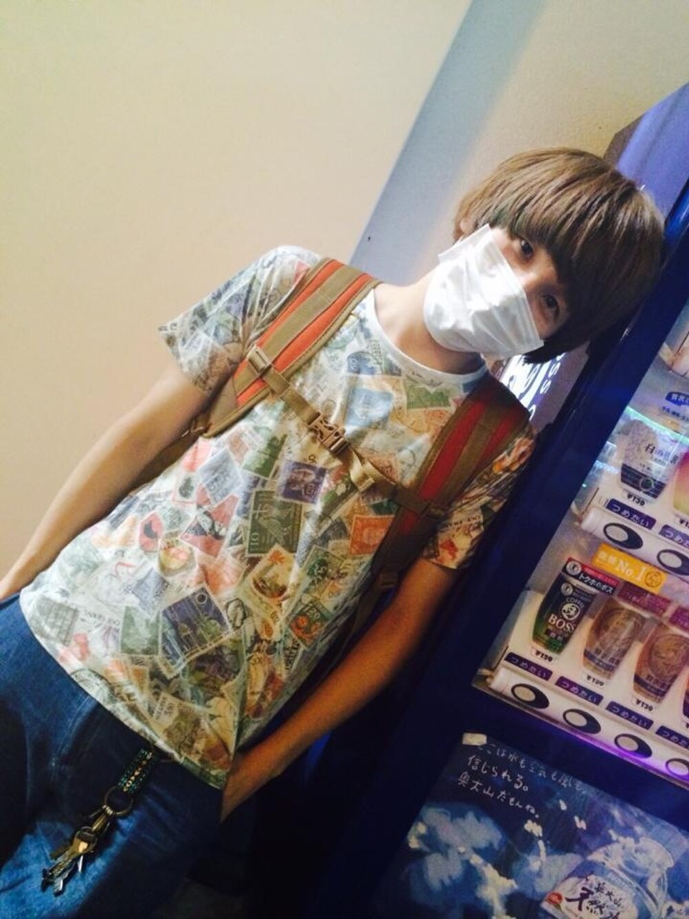 「Design Tshirts Store graniphのマルチパターンショートスリーブA（ワールドスタンプ）（Tシャツ/カットソー、ベージュ系）」を使った、山椒魚 寺山さん（メンズ・173cm）の夏コーディネートの1枚目の写真