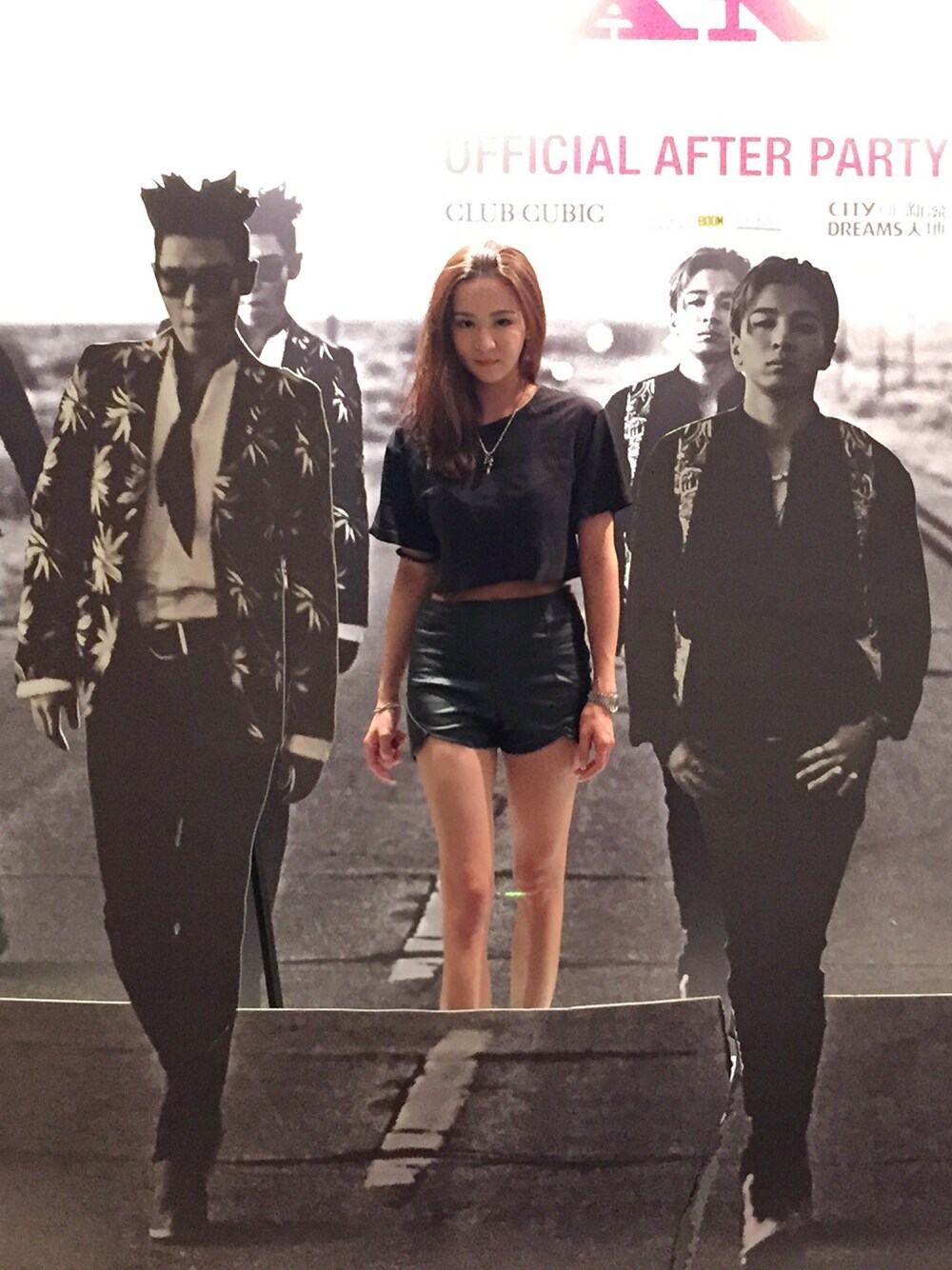 「alexanderwangのアイテム（Tシャツ/カットソー、ブラック系）」を使った、rach@さん（レディース・168cm）の秋コーディネートの1枚目の写真