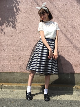 「アイテム（ヘアバンド）」を使った、木野園子さん（レディース・160cm）の春コーディネート