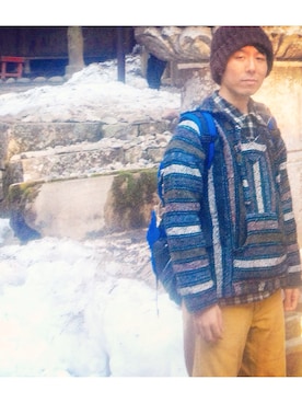 「アイテム（ポンチョ、グリーン系）」を使った、maxiさん（メンズ・162cm）の冬コーディネート