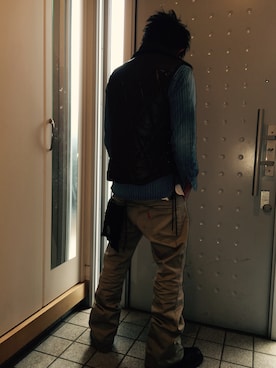 「アイテム（ダウンベスト、ブラウン系）」を使った、TABASCO☆ユウさん（メンズ・165cm）の春コーディネート