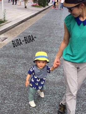 「BeBe（ベベ）のアイテム（スタイ/よだれかけ、グレー系）」を使った、A_chinさん（キッズ・80cm）の秋コーディネート