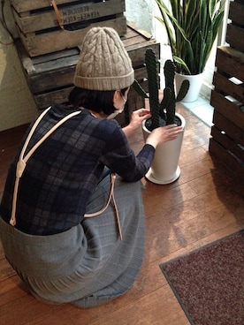 「アイテム（サスペンダー）」を使った、TIDEWAYさん（レディース・167cm）の春コーディネート