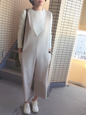 「アイテム（つなぎ/オールインワン、ベージュ系）」を使った、Haruさん（レディース・165cm）の春コーディネート