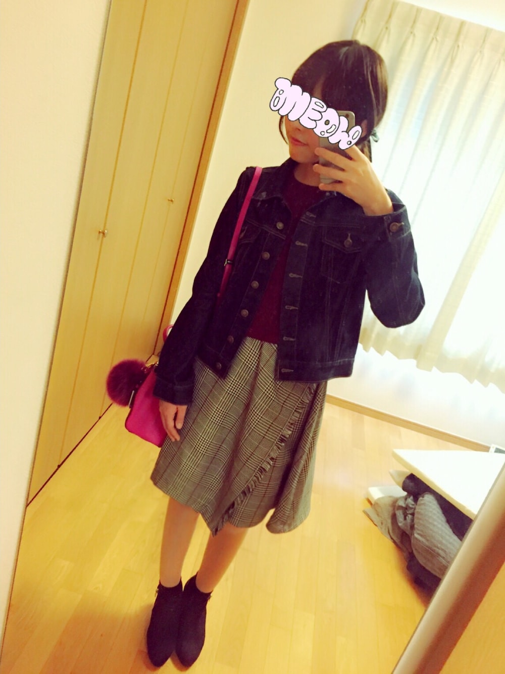 「dazzlin、who's who chico、FENDI、ワンピース、Gジャン、秋服、秋のコーデ、おでかけ、ガーリー」｜「dazzlinのﾗｯﾌﾟｽｶｰﾄｺﾝﾋﾞﾜﾝﾋﾟｰｽ（ワンピース、レッド系）」を使った、Fumiさん（レディース・163cm）の秋コーディネートの1枚目の写真
