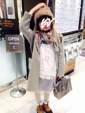 「白タイツ」｜「アイテム（ステンカラーコート）」を使った、turaraさん（レディース・158cm）の冬コーディネート