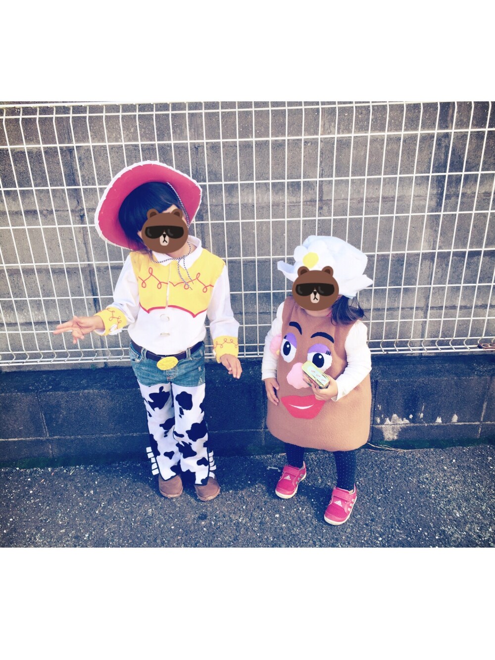「ハロウィン、ジェシー、ミセスポテトヘッド、ポテトヘッド、仮装」｜「adidasのアイテム（スニーカー、レッド系）」を使った、M&Aさん（キッズ・100cm）の秋コーディネートの1枚目の写真