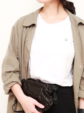 「アイテム（トレンチコート、グリーン系）」を使った、虫子さん（レディース・161cm）の春コーディネート