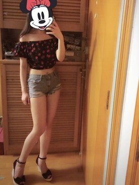 Xin Xin Lauさんのコーディネート