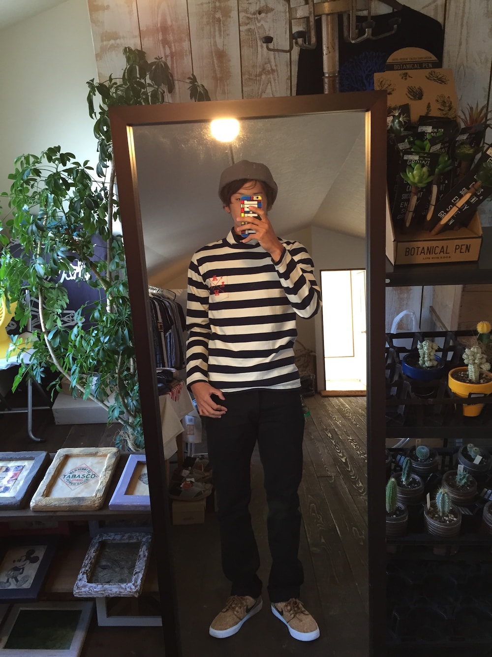 「Arrowhead、racal、キャスケット、ボーダー、黒、黒パンツ、NIKE、ステファンジャノスキ」｜「Arrowheadのアイテム（トップス、その他）」を使った、E.Shootaさん（メンズ・173cm）の秋コーディネートの1枚目の写真